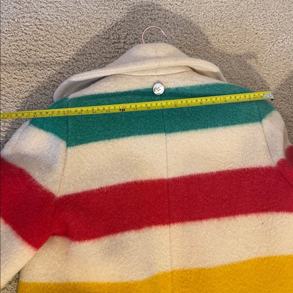 Vintage Hudson’s Bay Blanket Coat | 100% Wool | Made in Canada | 60s–70s - Picture 7 of 12